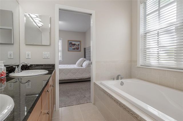 2920 2 HANSEN MANOR LANE, Tampa, FL 33611
