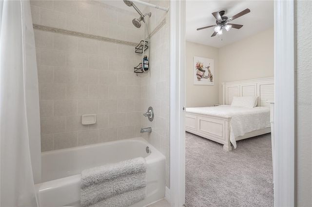 2920 2 HANSEN MANOR LANE, Tampa, FL 33611
