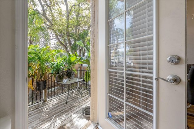 2920 2 HANSEN MANOR LANE, Tampa, FL 33611