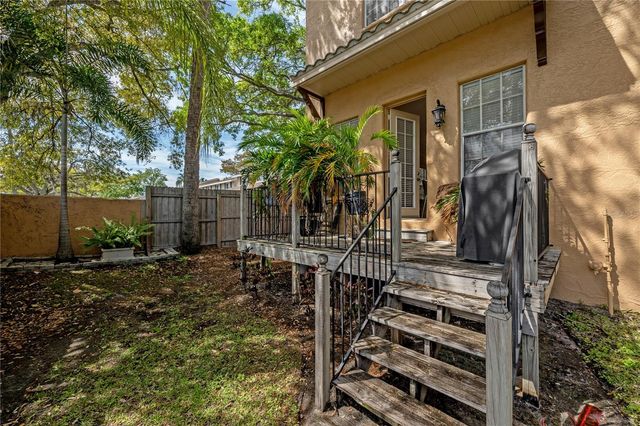 2920 2 HANSEN MANOR LANE, Tampa, FL 33611