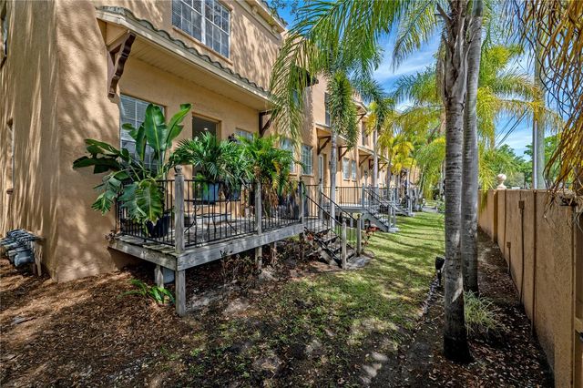2920 2 HANSEN MANOR LANE, Tampa, FL 33611