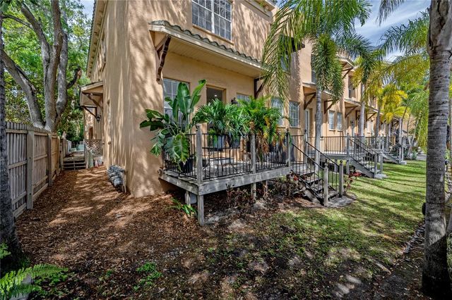2920 2 HANSEN MANOR LANE, Tampa, FL 33611