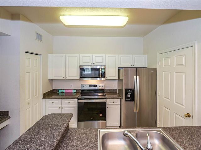 2288 57th Circle 2288, Vero Beach, FL 32966