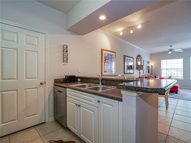 2288 57th Circle 2288, Vero Beach, FL 32966