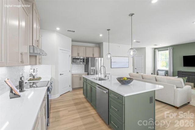3133 Ravenfield Lane, Charlotte, NC 28213
