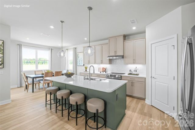 3133 Ravenfield Lane, Charlotte, NC 28213