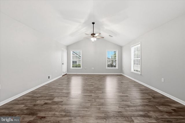 1856 MELVOR LN, Winchester, VA 22601
