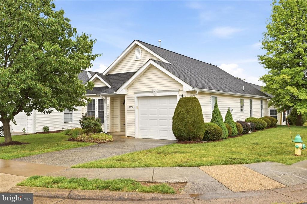 1856 MELVOR LN, Winchester, VA 22601