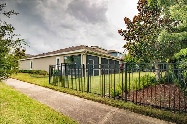 16485 COURTYARD LOOP, Land O Lakes, FL 34638