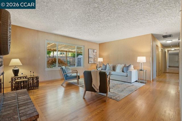 1560 Ayers Rd, Concord, CA 94521