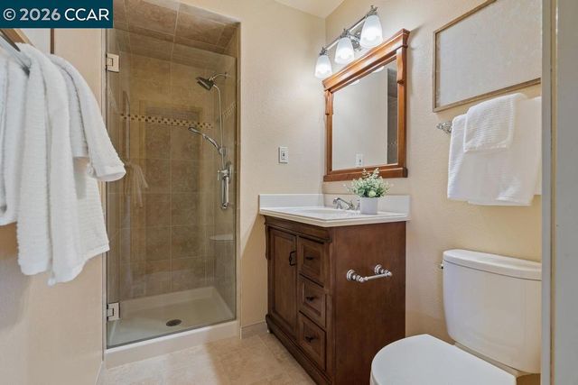 1560 Ayers Rd, Concord, CA 94521