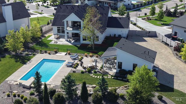 6521 S Pemberley Way, Meridian, ID 83642