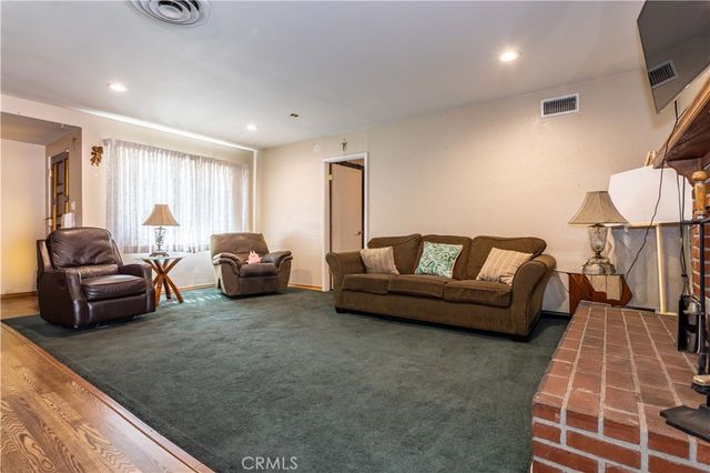 10118 Telfair, Pacoima, CA 91331