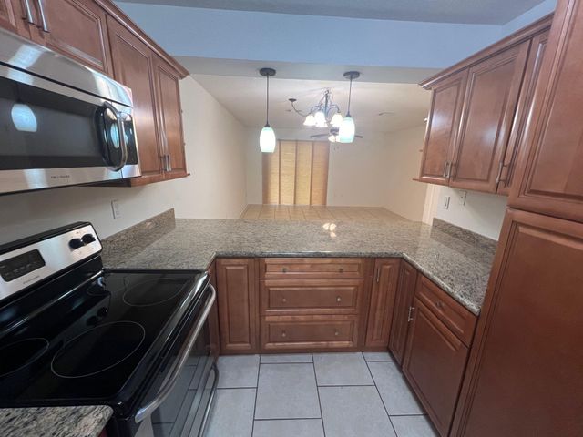 115 Hughes Street D4, Fort Walton Beach, FL 32548