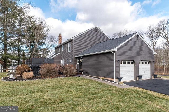 3979 LANDISVILLE RD, Doylestown, PA 18902