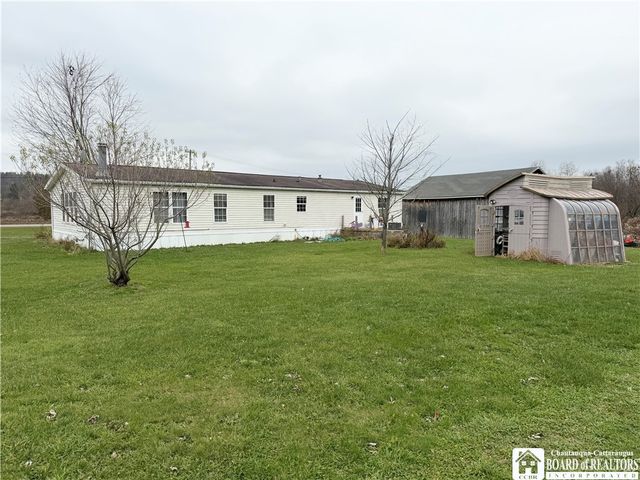 3200 Clymer Sherman Road, Sherman, NY 14781