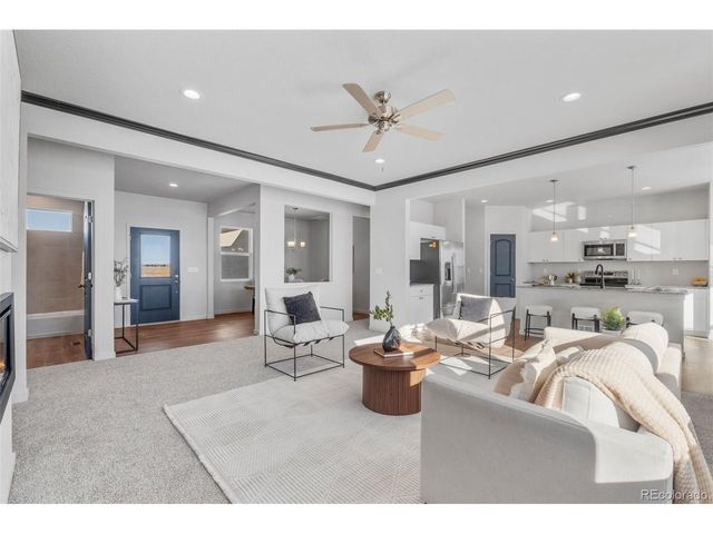 1438 N Moonbeam Dr, Pueblo West, CO 81007