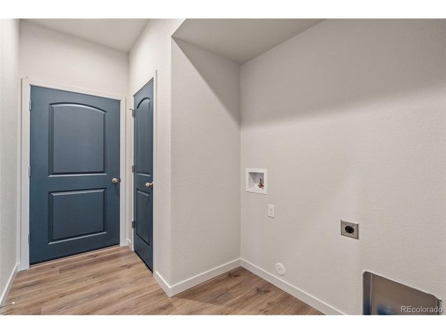 1438 N Moonbeam Dr, Pueblo West, CO 81007