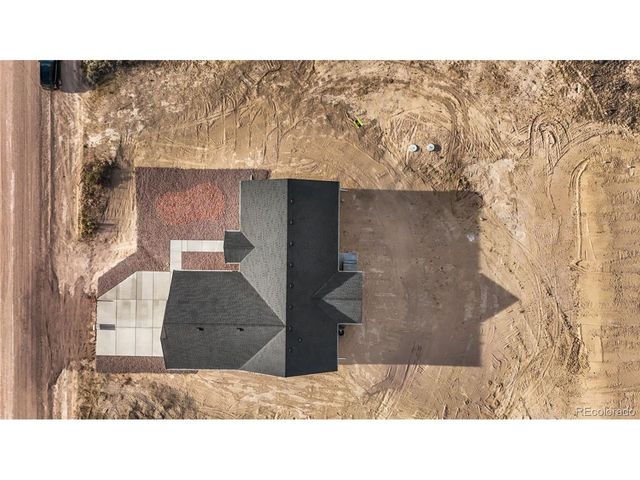 1438 N Moonbeam Dr, Pueblo West, CO 81007