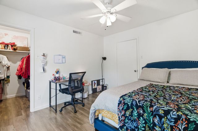 10566 High Hollows Drive 254, Dallas, TX 75230