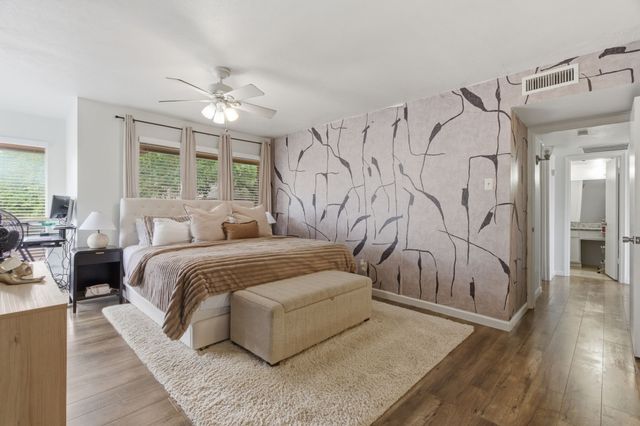 10566 High Hollows Drive 254, Dallas, TX 75230