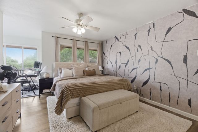 10566 High Hollows Drive 254, Dallas, TX 75230