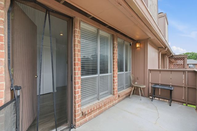 10566 High Hollows Drive 254, Dallas, TX 75230