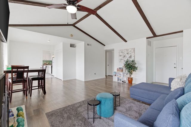 10566 High Hollows Drive 254, Dallas, TX 75230