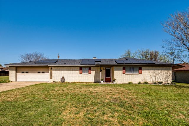 501 Sunrise Drive, Waxahachie, TX 75165