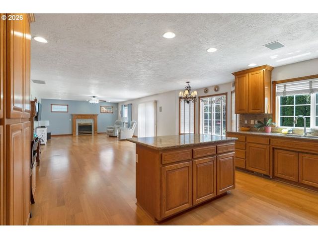 2734 CINDERCONE Ct Se, Salem, OR 97306