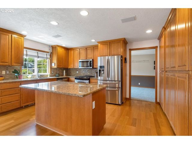 2734 CINDERCONE Ct Se, Salem, OR 97306