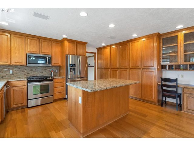 2734 CINDERCONE Ct Se, Salem, OR 97306