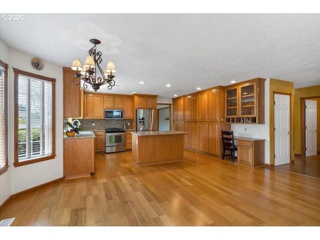 2734 CINDERCONE Ct Se, Salem, OR 97306