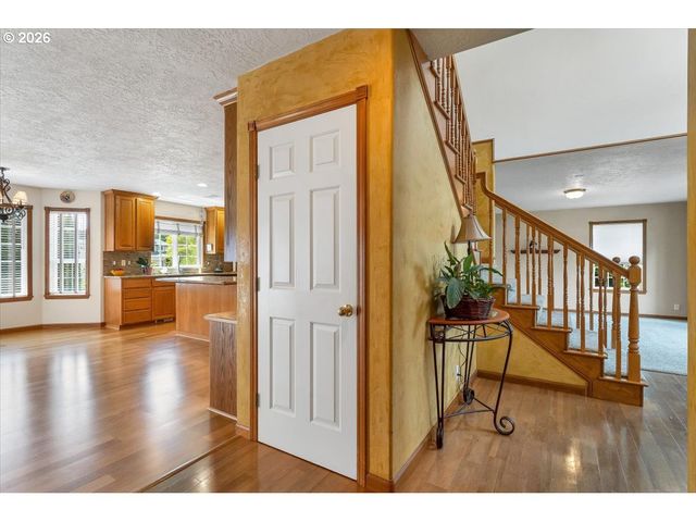 2734 CINDERCONE Ct Se, Salem, OR 97306