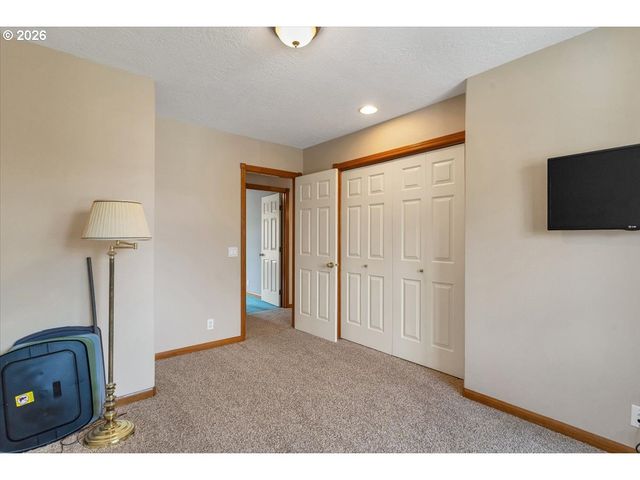 2734 CINDERCONE Ct Se, Salem, OR 97306