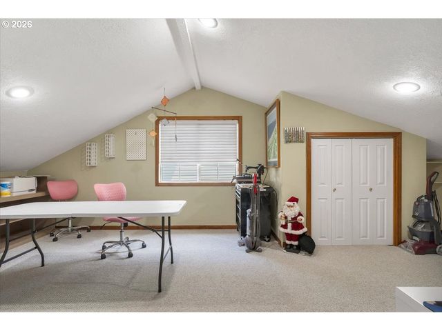 2734 CINDERCONE Ct Se, Salem, OR 97306