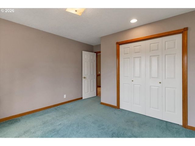 2734 CINDERCONE Ct Se, Salem, OR 97306