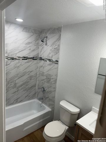 1727 ESCALON AVE, San Antonio, TX 78221