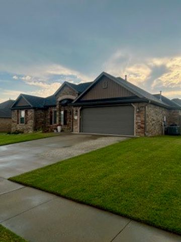611 Sundowner Ranch Avenue, Prairie Grove, AR 72753