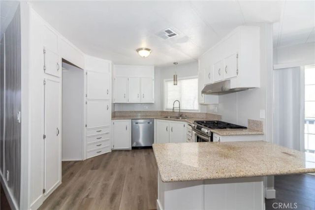32999 Oak Drive, Hemet, CA 92544