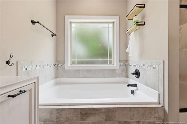 5142 Paul Peel Place, Hope Mills, NC 28348