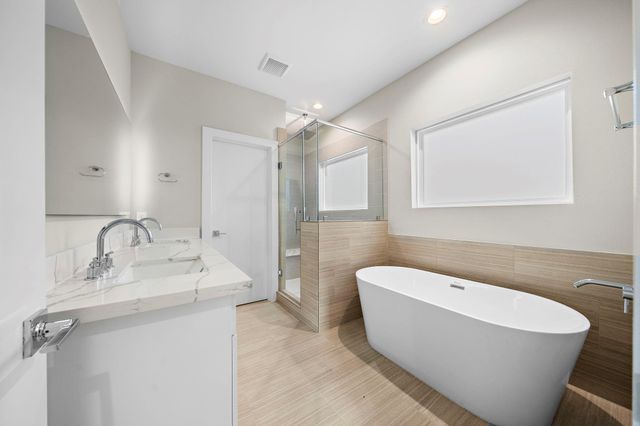 24 Bucan F, Houston, TX 77076