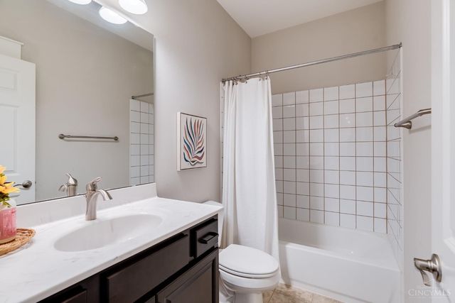 2113 Clough Chase Drive, Anderson Twp, OH 45244