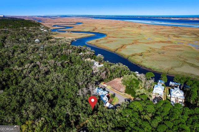 102 Doubloon Court, St. Marys, GA 31558