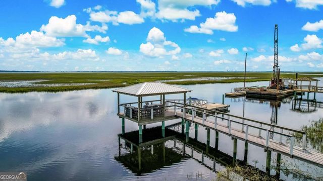 102 Doubloon Court, St. Marys, GA 31558