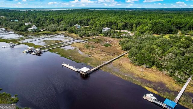 102 Doubloon Court, St. Marys, GA 31558