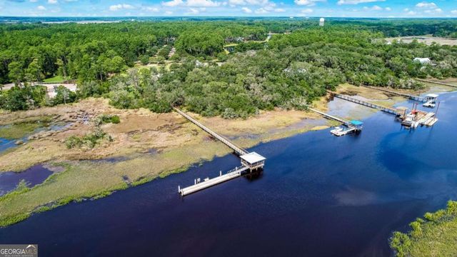 102 Doubloon Court, St. Marys, GA 31558