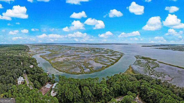 102 Doubloon Court, St. Marys, GA 31558