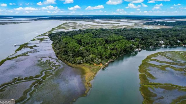 102 Doubloon Court, St. Marys, GA 31558