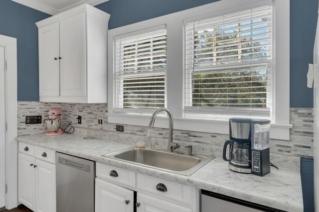 201 Pecan Street, Terrell, TX 75160